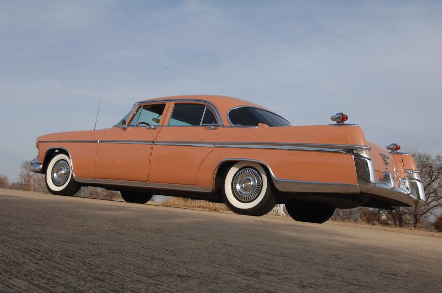  Chrysler Imperial Sedan 1956 года  (фото 10 из 10)